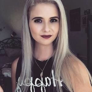 Meet your Posher, Katelyn